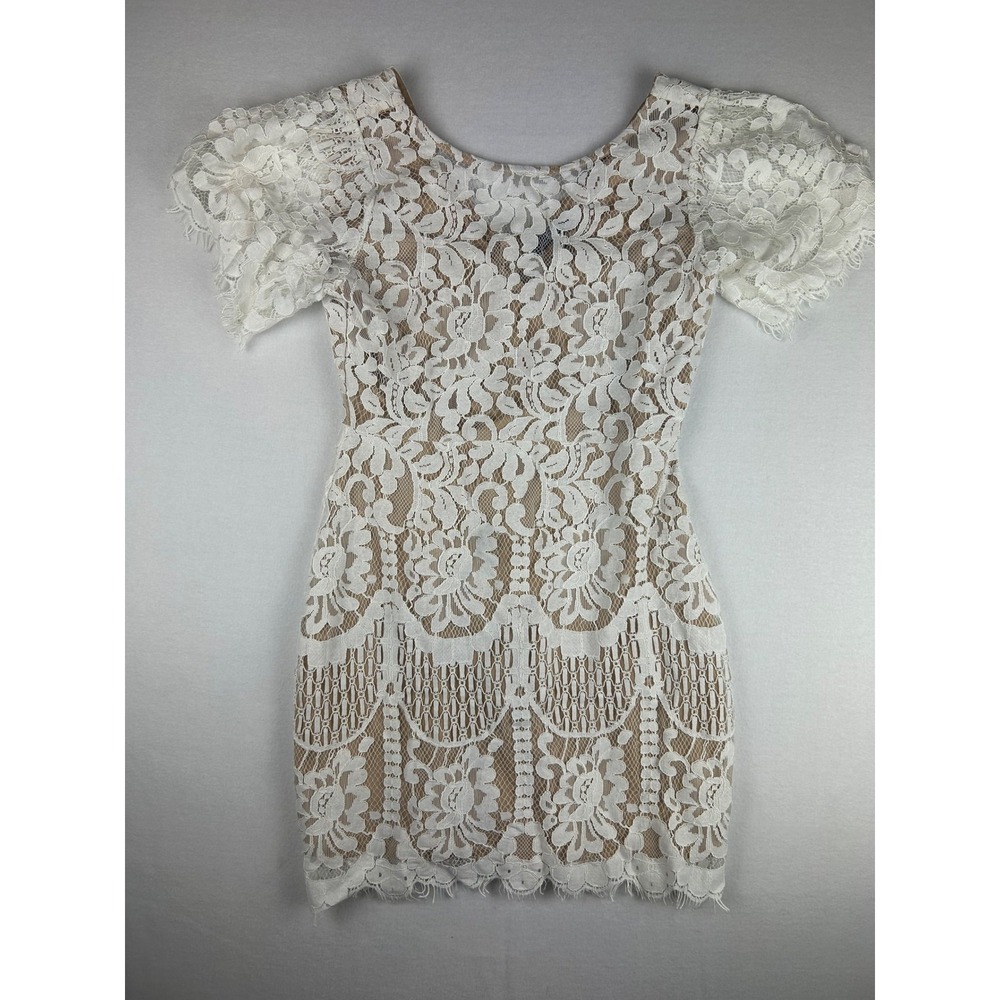 Lulus Lace Dress Women M White Floral V-Neck Short Sleeve Lined - Picture 9 of 9